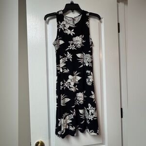 Old Navy Black, Grey, and White Floral Midi Dress